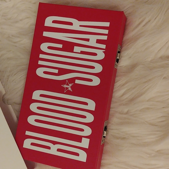 ❤FIRM! NWT JEFFREE STAR BLOOD SUGAR EYESHADOW PALETTE - Picture 6 of 13